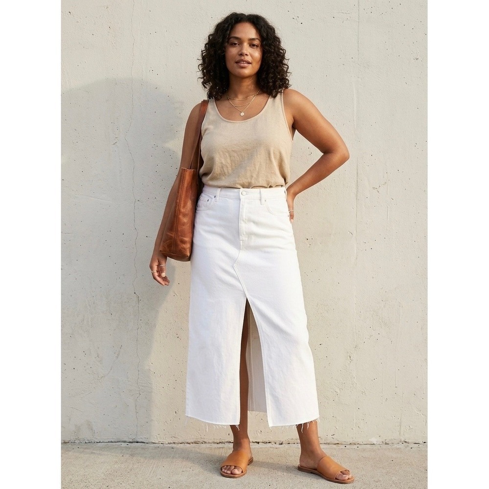Madewell Denim Maxi Skirt White High Rise Front Slit Raw Hem Size 31 NM151